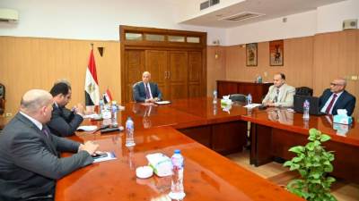 سويلم يتابع أنشطة إدارات التوجيه المائى بالمحافظات