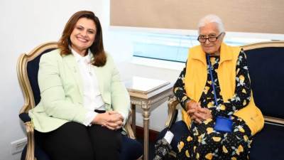 وزيرة الهجرة تلتقي السيدة فهيمة النقراشي لمناقشة أحوال الجالية المصرية في ألمانيا