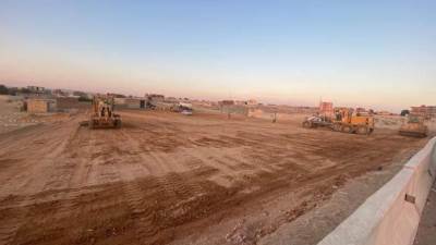 مسئولو "الإسكان" يتفقدون مشروعات الطرق بالعبور الجديدة