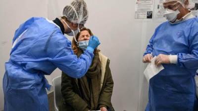 الصحة البريطانية: متغير فيروس كورونا الجديد شديد التحور