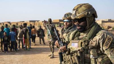 الإكواس تعلن رسميًا التدخل العسكري في النيجر دون تحديد ساعة الصفر