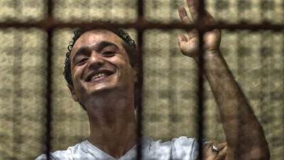 الجريدة الرسمية تنشر قرار الرئيس بالعفو عن أحمد دومة