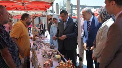 اللواء آمنة ومحافظ القليوبية يفتتحان معرض "أيادي مصر" للحرف اليدوية والتراثية بكورنيش بنها