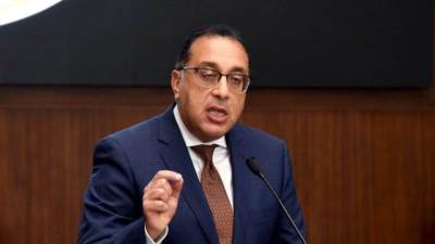 مدبولي يصدر قرارا بنقل 1302 موظف منتدب إلى الجهات المنتدبين إليها والاستعلام عن الأسماء إلكترونيا