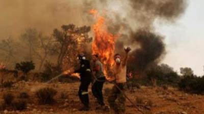 الحماية المدنية اليونانية تحذر من اندلاع حرائق شديد في محيط العاصمة أثينا