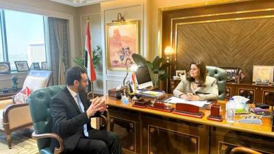 وزيرة الهجرة تستقبل باحث دكتوراه متخصص في العلوم السياسية وسياسات الهجرة