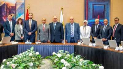 وزير الطيران يشهد توقيع مذكرتي تفاهم لإنشاء مبنى الركاب 4