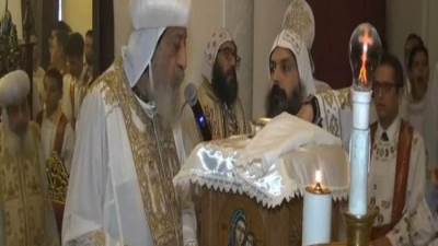 البابا تواضروس يترأس قداس عيد السيدة العذراء بكنيستها في العاصمة المجرية