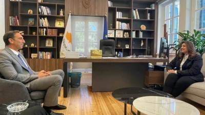 وزيرة الهجرة تبحث مع وزير الداخلية القبرصي تعظيم التعاون المشترك 