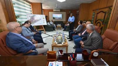 الجزار يعقد اجتماعا بمقر جهاز "برج العرب الجديدة" لمتابعة سير العمل بمختلف القطاعات المدينة