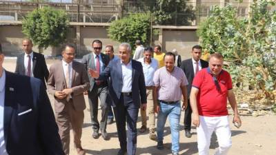 وزير العمل العمل يتفقد المركز القومي للسلامة والصحة المهنية.. ويوجه بسرعة الانتهاء من التطوير