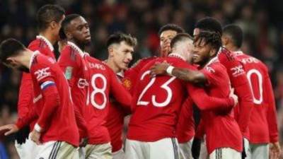 مانشستر يونايتد يواجه نوتينجهام بحثا عن استعادة الانتصارات فى البريميرليج