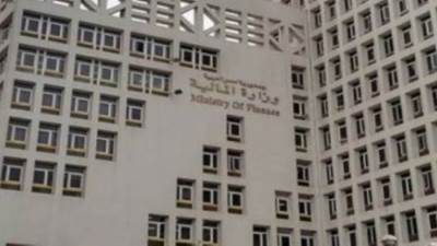 وزارة المالية تستكمل صرف رواتب شهر أغسطس للعاملين بالدولة