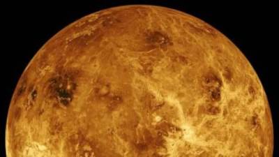 عالمة ناسا تدّعى وجود كائنات فضائية واختباءهم على كوكب الزهرة