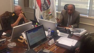 «عصمت» يستعرض أعمال مشروع التطوير بمجمع شركة مصر للغزل والنسيج وصباغي البيضا