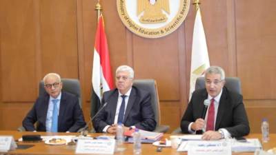 الأعلى للجامعات يوافق على اعتماد اللائحة الإطارية الموحدة للتدريب الإلزامي بكليات الطب البشري