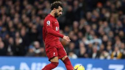 كراوش يحذر إدارة ليفربول: محمد صلاح لاعب لا يمكن تعويضه