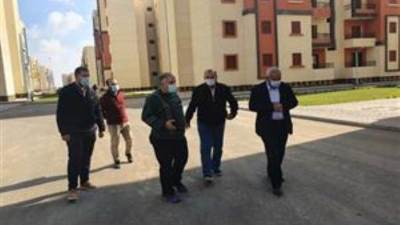 الإسكان: استمرار أعمال تطوير ورفع كفاءة الطرق بمدينة السادات