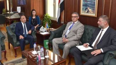 محافظ الإسكندرية يبحث مع قنصل عام روسيا مجالات التعاون المشترك