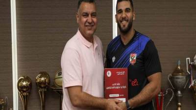 الأهلي يعلن تجديد التعاقد مع أحمد عادل لاعب فريق كرة اليد