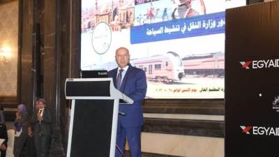 وزير النقل يستعرض دور الوزارة في المشاركة في تنشيط ودعم السياحة