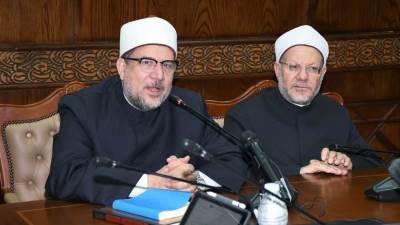 مفتي الجمهورية يشيد بمحاضرات وزير الأوقاف ضمن البرامج التدريبية التي تعقدها الإفتاء