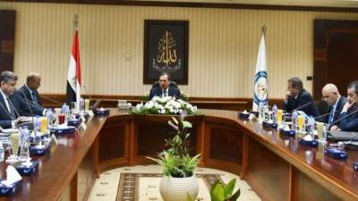 وزير البترول يتابع تنفيذ المشروعات الجديدة لزيادة الانتاج ورفع الكفاءة في الاسكندرية