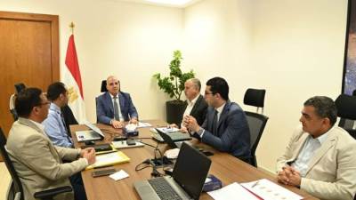 سويلم يتابع إجراءات التخلص الآمن من مخلفات تطهيرات المجارى المائية