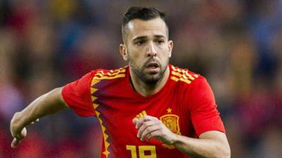 جوردي ألبا يعلن اعتزال اللعب دوليا