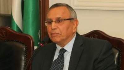 المرشح الرئاسي المحتمل عبدالسند يمامة في حديث عن حياته ونشأته.. والدي فلاح