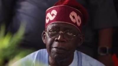 الرئيس النيجيرى يستدعى سفراء بلاده من جميع أنحاء العالم