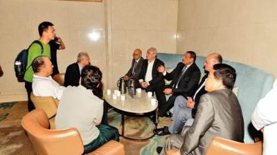 وزير التنمية المحلية يصل إلى مدينة تشنغتشو الصينية للمشاركة فى منتدى رؤساء البلديات الدولى