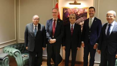 وزير الكهرباء يستقبل وزير التعاون الإنمائي الدولي والتجارة الخارجية السويدي