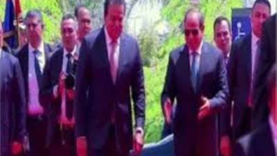 الرئيس السيسي يتفقد المعرض الطبى للمؤتمر العالمى للسكان والصحة والتنمية