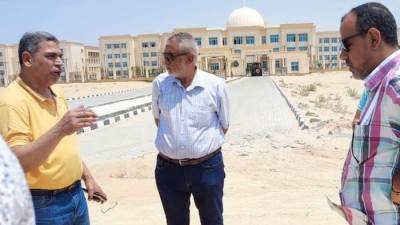 مسئولو الإسكان يتفقدون أعمال المرافق لـ217عمارة بـ"سكن كل المصريين"