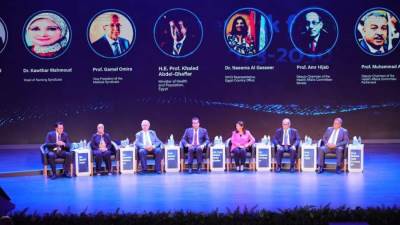 وزير الصحة يُطلق الحوار المجتمعي لتحديد اتجاهات الاستراتيجية الوطنية للصحة والتنمية