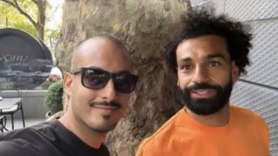 صورة محمد صلاح مع أمير سعودى فى لندن تلهب حماس جماهير اتحاد جدة