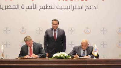 وزير الصحة يشهد توقيع 4 بروتوكولات تعاون بين الوزارة وعدد من شركات الأدوية