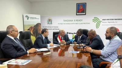 القصير يبحث مع وزير الثروة الحيوانيه والسمكية التنزاني تعزيز التعاون في مجال الثروة الحيوانية 