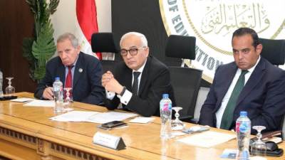 وزير التربية والتعليم يستعرض الاستعدادات النهائية للعام الدراسي الجديد ٢٠٢٣/ ٢٠٢٤