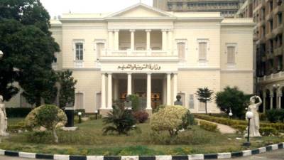 التعليم توجه بإيقاف قيد الطلاب المسجلين على نظام المنازل والخدمات