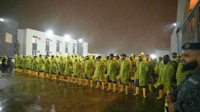 بالصور.. عاصفة شديدة تضرب شرق ليبيا والسلطات تعلن حظر التجوال حتى غد