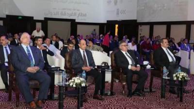 وزير الطيران المدني ومحافظ البحر الأحمر يناقشان تطوير مشروع مطار الغردقة