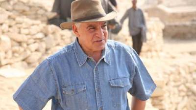 زاهى حواس يلقى محاضرة عن أحدث الاكتشافات الأثرية بإستونيا