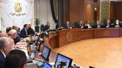 وزيرة البيئة تستعرض خطة مواجهة تلوث الهواء الحاد خلال فصلي الخريف والشتاء