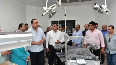 رئيس الرعاية الصحية يتفقد مجمع السويس الطبي.. ويؤكد: المجمع أكبر صرح طبي بإقليم القناة