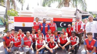 تامر حسنى يقود حملة تبرع لدعم الشعبين الليبي والمغربي