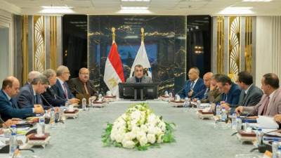 وزير الدولة للإنتاج الحربي يوجّه بتطبيق مبادئ الحوكمة بكافة القطاعات