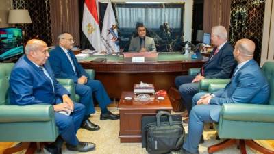 وزير الإنتاج الحربى يتابع تنفيذ محطة إنتاج طاقة كهربائية من المخلفات بأبو رواش