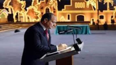 الرئيس السيسي يشارك فى مأدبة غداء سدس الأمراء ويلتقى بعدد من أهالى بنى سويف